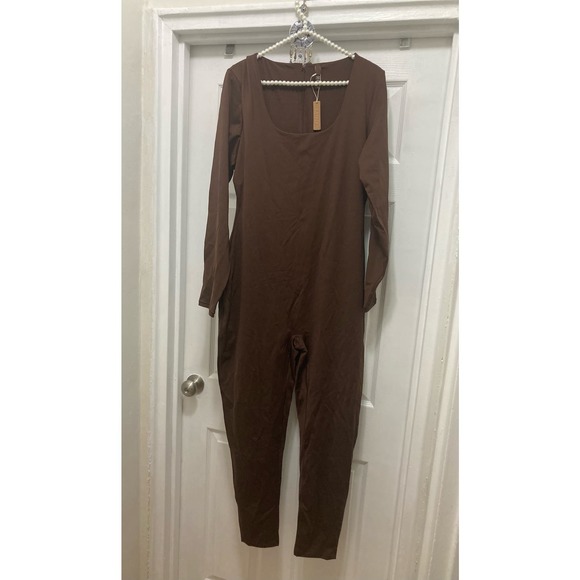 SKIMS Pants - Skims Size 4X All-In-One Scoop Neck Long Sleeve Onesie Jumpsuit Cocoa Brown NWT